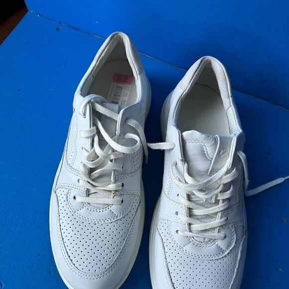 ECCO Women's Soft 7 Leather Sneaker Shoe Size 8 - Picture 3 of 6